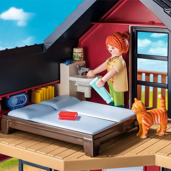 Playmobil Country - Farmhouse with Outdoor Area (71248) - Image 4